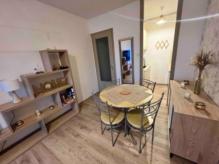 Appartement A 100 M De La Plage St Hilaire De Riez Les Becs Сен-Ілер-де-Р'єз Екстер'єр фото