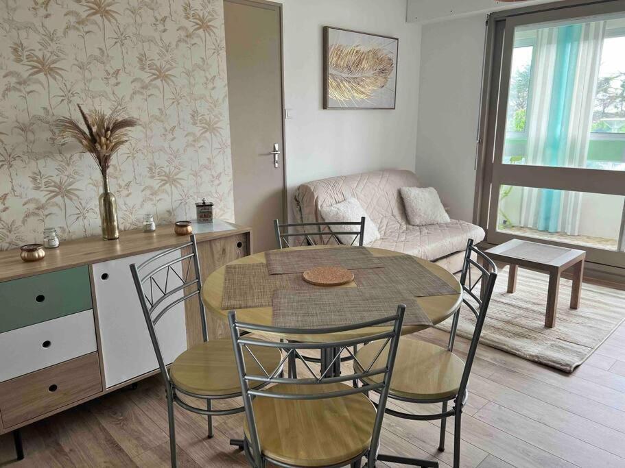 Appartement A 100 M De La Plage St Hilaire De Riez Les Becs Сен-Ілер-де-Р'єз Екстер'єр фото